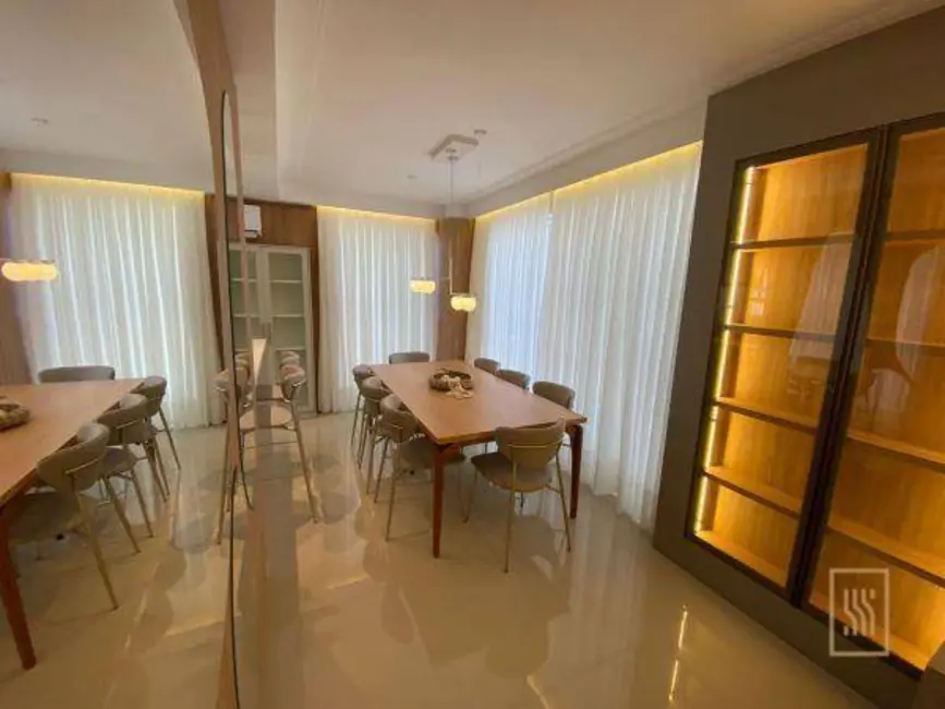 Apartamento com 3 quartos à venda, 330m2 em Centro, Balneario Camboriu - SC - imagem 8 Foto 8 de Apartamento com 3 quartos à venda, 330m2 em Centro, Balneario Camboriu - SC