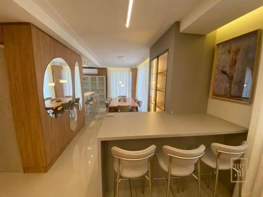 Apartamento com 3 quartos à venda, 330m2 em Centro, Balneario Camboriu - SC - imagem 9 Foto 9 de Apartamento com 3 quartos à venda, 330m2 em Centro, Balneario Camboriu - SC
