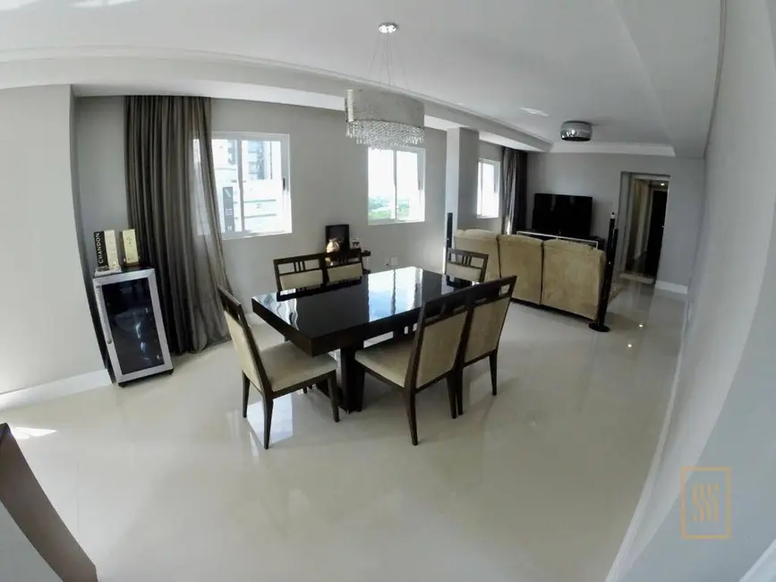 Apartamento com 3 quartos à venda, 330m2 em Centro, Balneario Camboriu - SC - imagem 6 Foto 6 de Apartamento com 3 quartos à venda, 330m2 em Centro, Balneario Camboriu - SC