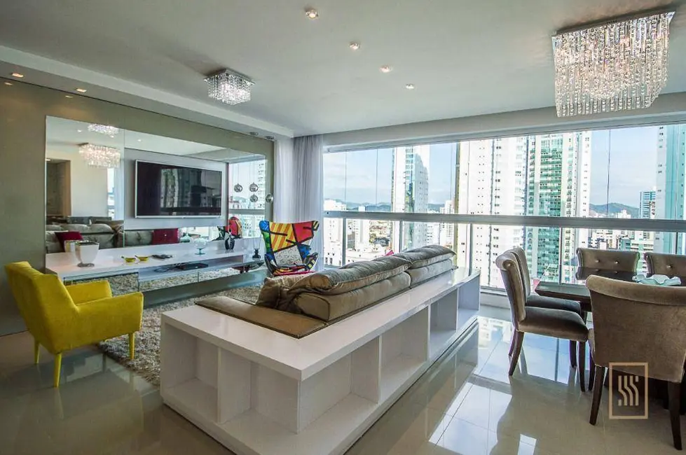 Foto 3 de Apartamento com 3 quartos à venda, 174m2 em Centro, Balneario Camboriu - SC