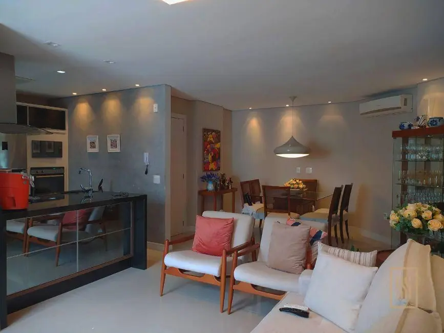 Apartamento com 3 quartos à venda, 219m2 em Pioneiros, Balneario Camboriu - SC - imagem 2 Foto 2 de Apartamento com 3 quartos à venda, 219m2 em Pioneiros, Balneario Camboriu - SC