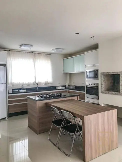 Apartamento com 3 quartos à venda, 265m2 em Centro, Balneario Camboriu - SC - imagem 4 Foto 4 de Apartamento com 3 quartos à venda, 265m2 em Centro, Balneario Camboriu - SC