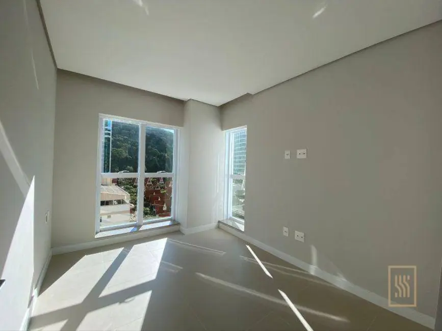 Foto 7 de Apartamento com 4 quartos à venda, 226m2 em Pioneiros, Balneario Camboriu - SC