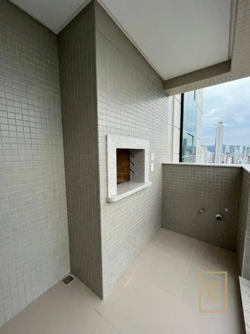Apartamento com 3 quartos à venda, 222m2 em Centro, Balneario Camboriu - SC - imagem 9 Foto 9 de Apartamento com 3 quartos à venda, 222m2 em Centro, Balneario Camboriu - SC
