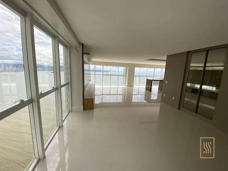 Apartamento com 4 quartos à venda, 464m2 em Centro, Balneario Camboriu - SC - imagem 9 Foto 9 de Apartamento com 4 quartos à venda, 464m2 em Centro, Balneario Camboriu - SC