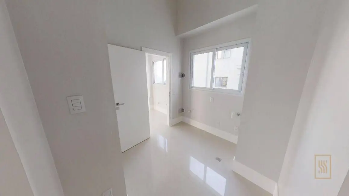 Cobertura com 6 quartos à venda, 490m2 em Centro, Balneario Camboriu - SC - imagem 7 Foto 7 de Cobertura com 6 quartos à venda, 490m2 em Centro, Balneario Camboriu - SC