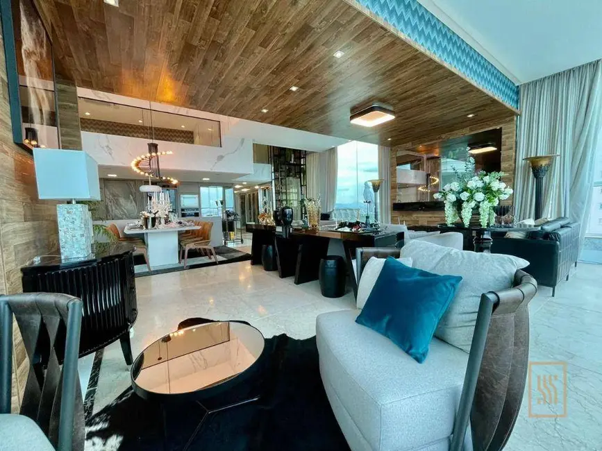 Cobertura com 7 quartos à venda, 890m2 em Centro, Balneario Camboriu - SC - imagem 9 Foto 9 de Cobertura com 7 quartos à venda, 890m2 em Centro, Balneario Camboriu - SC