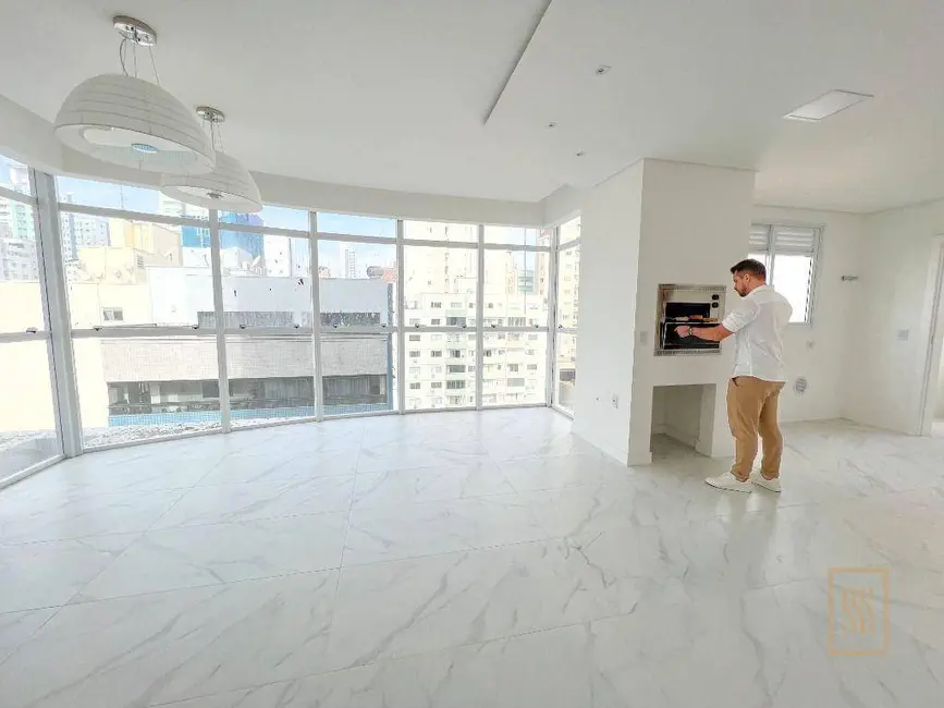 Apartamento com 3 quartos à venda, 250m2 em Centro, Balneario Camboriu - SC - imagem 3 Foto 3 de Apartamento com 3 quartos à venda, 250m2 em Centro, Balneario Camboriu - SC