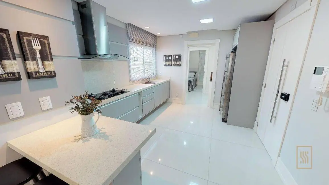 Foto 6 de Apartamento com 3 quartos à venda, 393m2 em Centro, Balneario Camboriu - SC