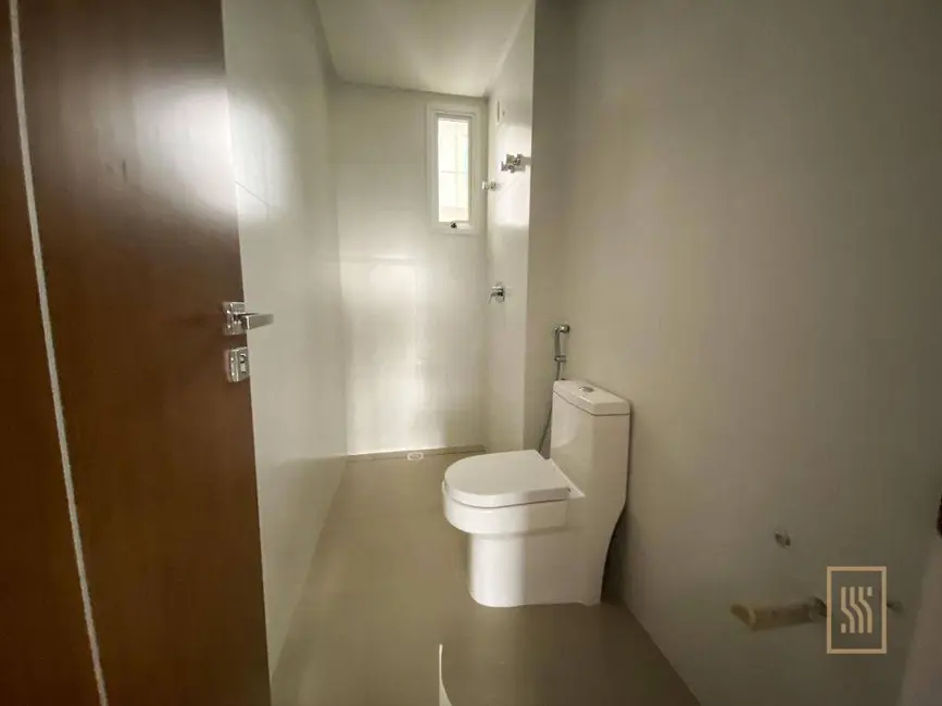 Apartamento com 3 quartos à venda, 242m2 em Centro, Balneario Camboriu - SC - imagem 7 Foto 7 de Apartamento com 3 quartos à venda, 242m2 em Centro, Balneario Camboriu - SC