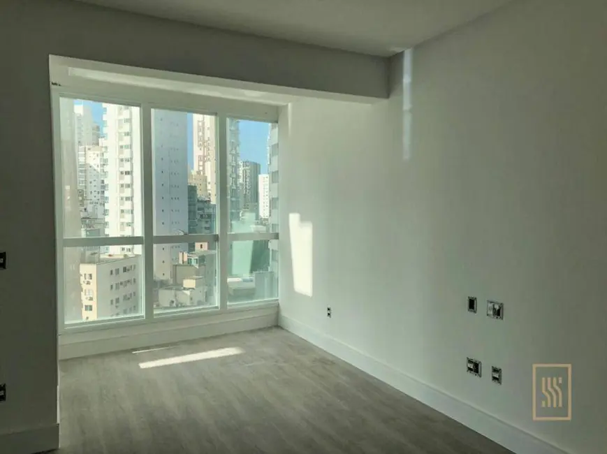 Apartamento com 4 quartos à venda, 403m2 em Centro, Balneario Camboriu - SC - imagem 4 Foto 4 de Apartamento com 4 quartos à venda, 403m2 em Centro, Balneario Camboriu - SC