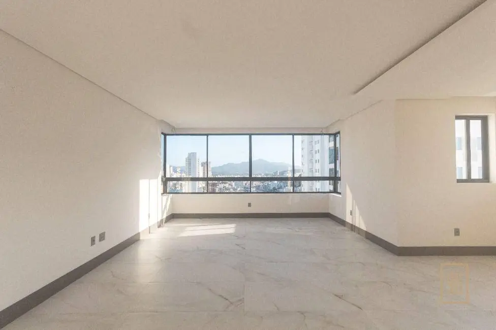 Foto 2 de Apartamento com 3 quartos à venda, 272m2 em Centro, Balneario Camboriu - SC