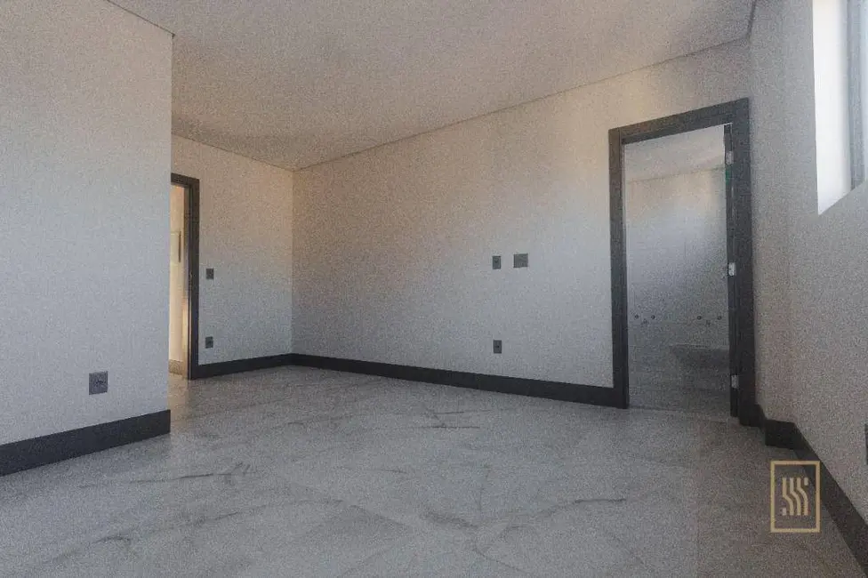 Apartamento com 3 quartos à venda, 272m2 em Centro, Balneario Camboriu - SC - imagem 9 Foto 9 de Apartamento com 3 quartos à venda, 272m2 em Centro, Balneario Camboriu - SC