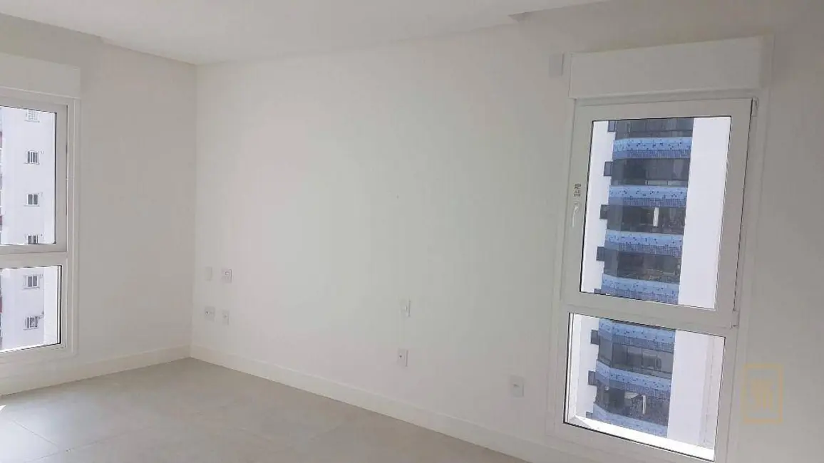Apartamento com 3 quartos à venda, 137m2 em Centro, Balneario Camboriu - SC - imagem 8 Foto 8 de Apartamento com 3 quartos à venda, 137m2 em Centro, Balneario Camboriu - SC
