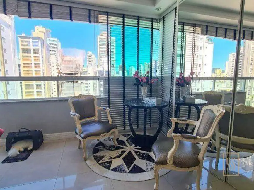 Apartamento com 3 quartos à venda, 176m2 em Centro, Balneario Camboriu - SC - imagem 6 Foto 6 de Apartamento com 3 quartos à venda, 176m2 em Centro, Balneario Camboriu - SC