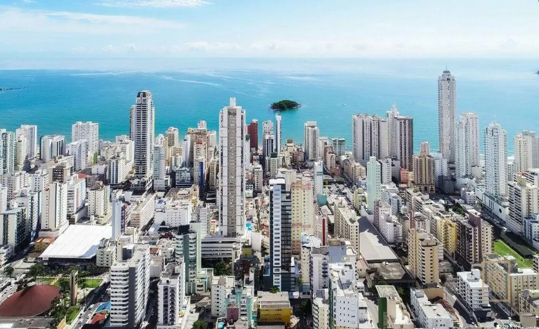 Cobertura com 3 quartos à venda, 210m2 em Centro, Balneario Camboriu - SC - imagem 9 Foto 9 de Cobertura com 3 quartos à venda, 210m2 em Centro, Balneario Camboriu - SC