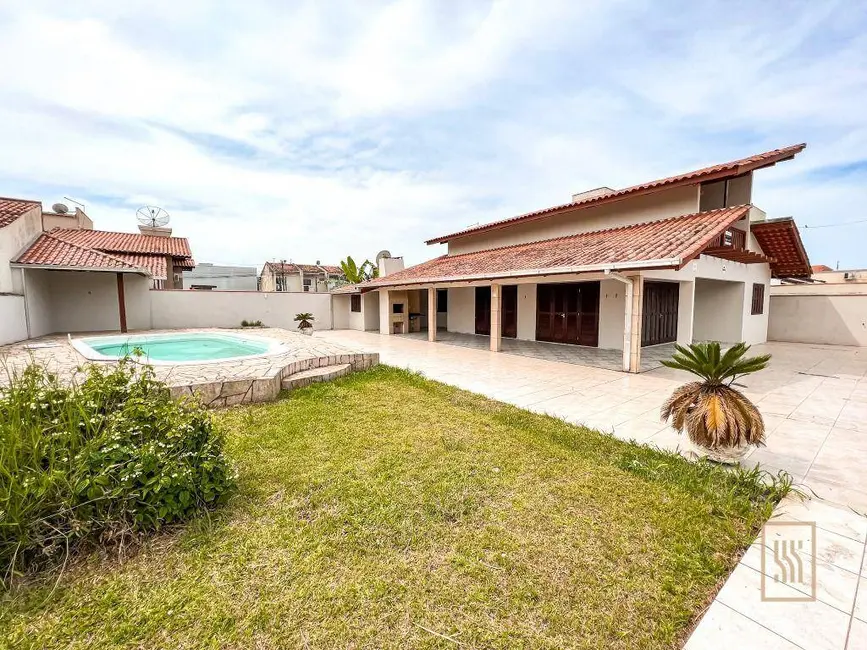 Foto 7 de Casa com 4 quartos à venda, 676m2 em Balneario Picarras - SC