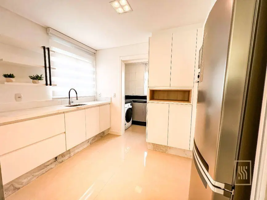 Cobertura com 4 quartos à venda, 502m2 em Centro, Balneario Camboriu - SC - imagem 8 Foto 8 de Cobertura com 4 quartos à venda, 502m2 em Centro, Balneario Camboriu - SC