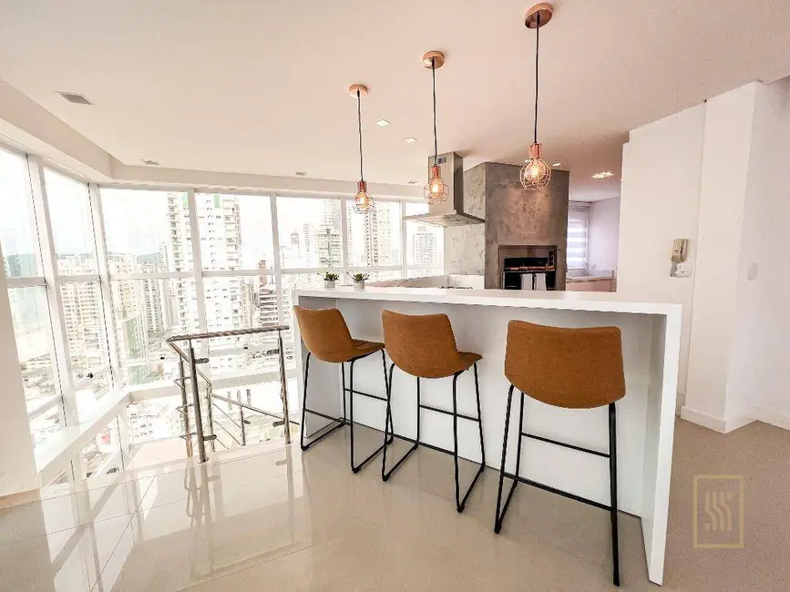 Cobertura com 4 quartos à venda, 502m2 em Centro, Balneario Camboriu - SC - imagem 6 Foto 6 de Cobertura com 4 quartos à venda, 502m2 em Centro, Balneario Camboriu - SC