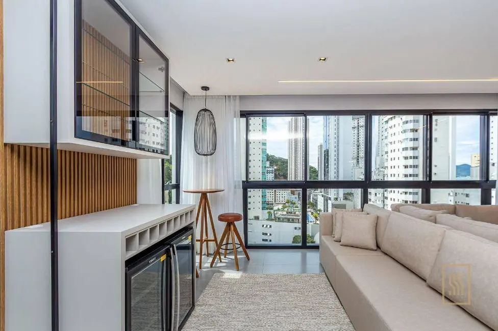 Foto 4 de Apartamento com 4 quartos à venda, 253m2 em Pioneiros, Balneario Camboriu - SC