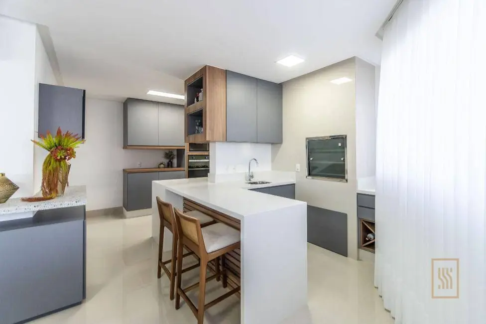 Foto 5 de Apartamento com 4 quartos à venda, 250m2 em Centro, Balneario Camboriu - SC