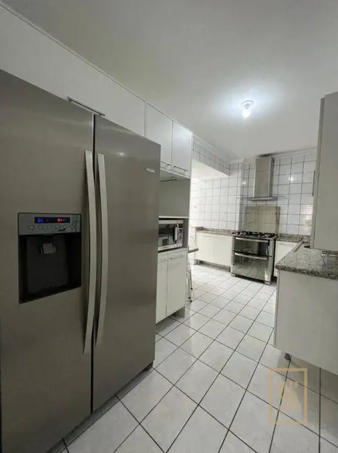 Apartamento com 3 quartos à venda, 140m2 em Centro, Balneario Camboriu - SC - imagem 7 Foto 7 de Apartamento com 3 quartos à venda, 140m2 em Centro, Balneario Camboriu - SC