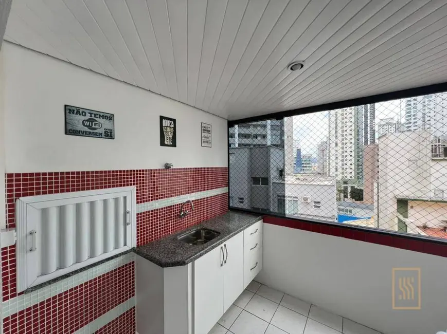 Apartamento com 3 quartos à venda, 140m2 em Centro, Balneario Camboriu - SC - imagem 5 Foto 5 de Apartamento com 3 quartos à venda, 140m2 em Centro, Balneario Camboriu - SC