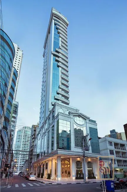 Foto 1 de Apartamento com 4 quartos à venda, 320m2 em Centro, Balneario Camboriu - SC