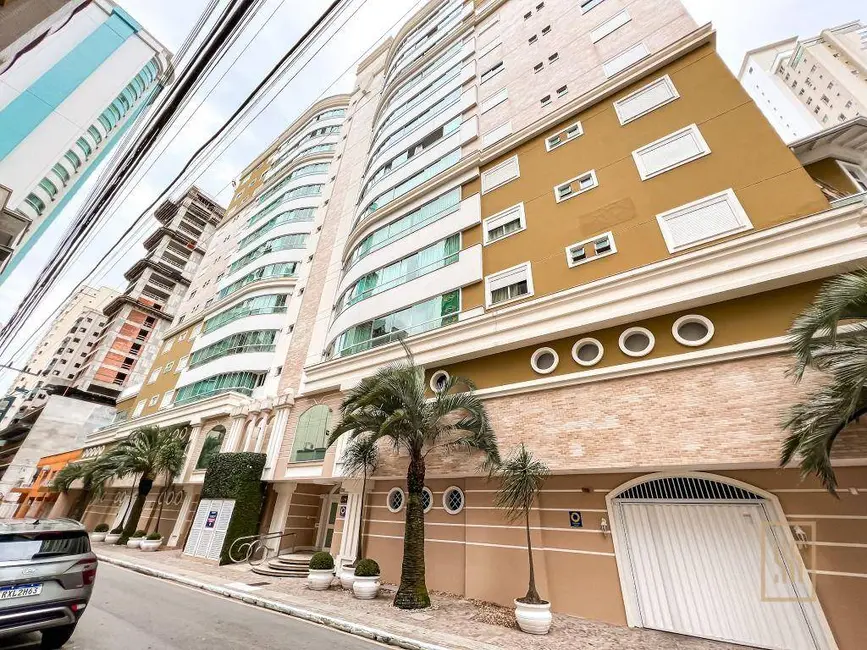 Foto 1 de Apartamento com 3 quartos à venda, 141m2 em Centro, Balneario Camboriu - SC