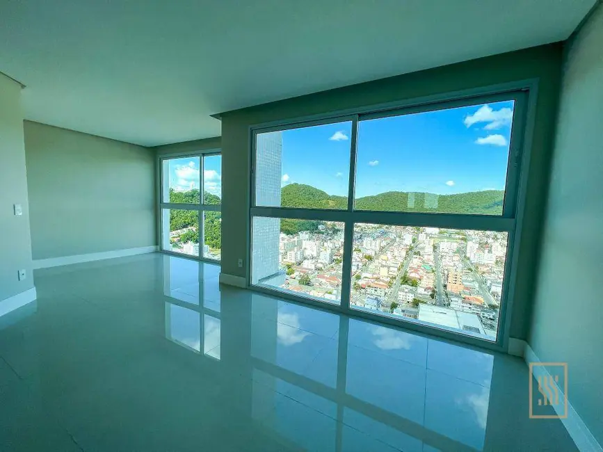 Foto 2 de Apartamento com 4 quartos à venda, 237m2 em Centro, Balneario Camboriu - SC