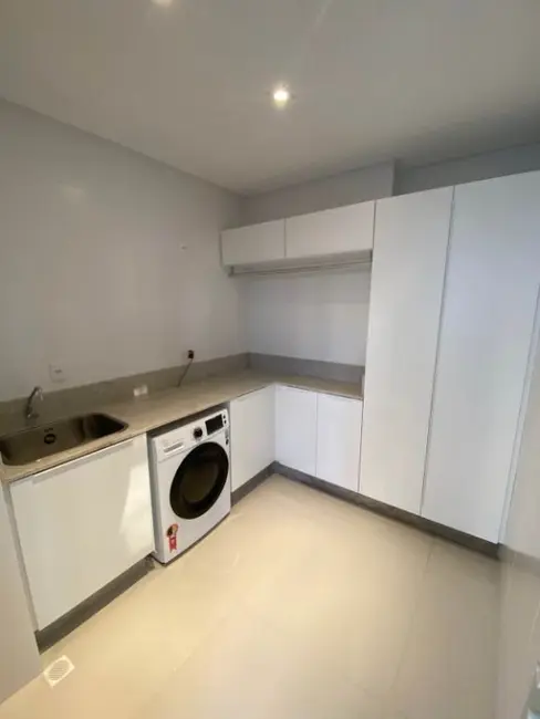 Apartamento com 3 quartos à venda, 182m2 em Centro, Balneario Camboriu - SC - imagem 9 Foto 9 de Apartamento com 3 quartos à venda, 182m2 em Centro, Balneario Camboriu - SC