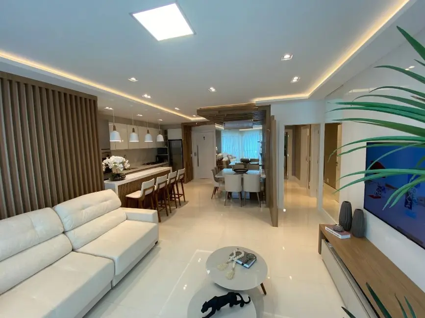Apartamento com 3 quartos à venda, 213m2 em Centro, Balneario Camboriu - SC - imagem 1 Foto 1 de Apartamento com 3 quartos à venda, 213m2 em Centro, Balneario Camboriu - SC