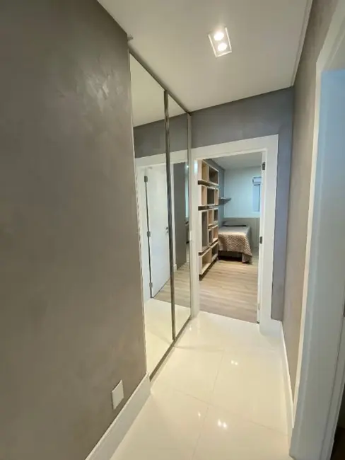 Apartamento com 3 quartos à venda, 213m2 em Centro, Balneario Camboriu - SC - imagem 8 Foto 8 de Apartamento com 3 quartos à venda, 213m2 em Centro, Balneario Camboriu - SC