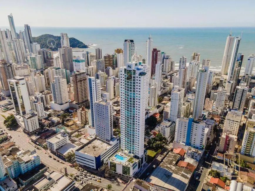 Apartamento com 4 quartos à venda, 265m2 em Centro, Balneario Camboriu - SC - imagem 3 Foto 3 de Apartamento com 4 quartos à venda, 265m2 em Centro, Balneario Camboriu - SC