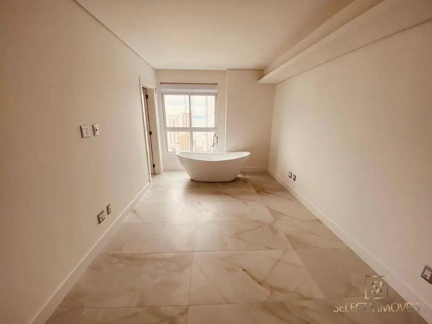 Foto 9 de Apartamento com 4 quartos à venda, 243m2 em Centro, Balneario Camboriu - SC