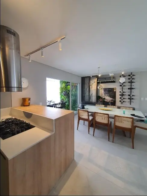 Foto 9 de Apartamento com 3 quartos à venda, 243m2 em Pioneiros, Balneario Camboriu - SC