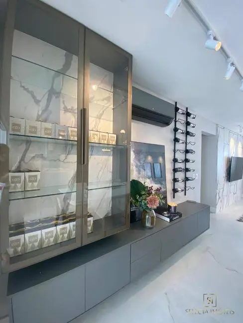 Foto 3 de Apartamento com 3 quartos à venda, 243m2 em Pioneiros, Balneario Camboriu - SC