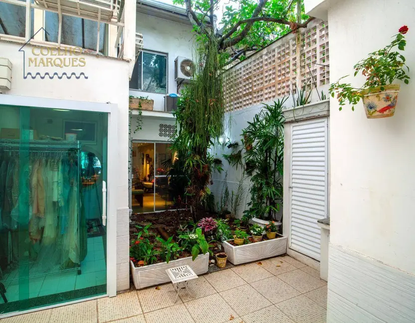 Casa com 4 quartos à venda, 517m2 em Recreio dos Bandeirantes, Rio De Janeiro - RJ - imagem 2 Foto 2 de Casa com 4 quartos à venda, 517m2 em Recreio dos Bandeirantes, Rio De Janeiro - RJ