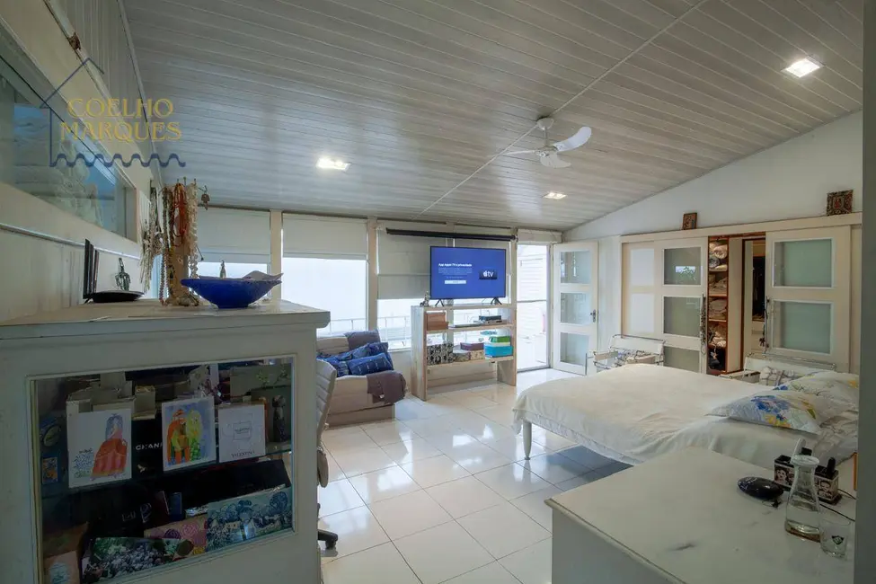 Casa com 4 quartos à venda, 517m2 em Recreio dos Bandeirantes, Rio De Janeiro - RJ - imagem 5 Foto 5 de Casa com 4 quartos à venda, 517m2 em Recreio dos Bandeirantes, Rio De Janeiro - RJ