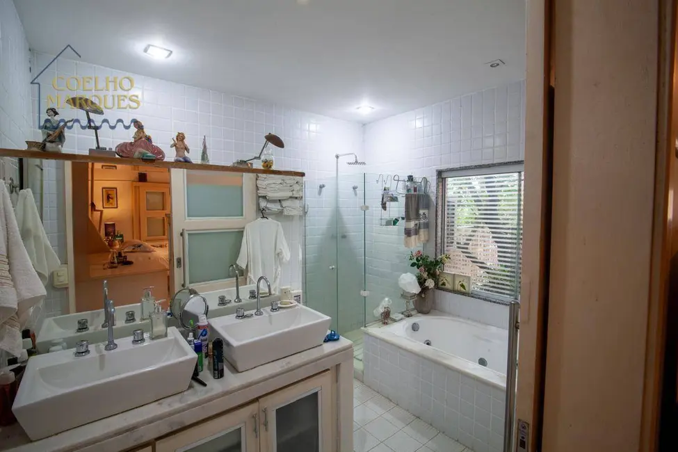 Casa com 4 quartos à venda, 517m2 em Recreio dos Bandeirantes, Rio De Janeiro - RJ - imagem 4 Foto 4 de Casa com 4 quartos à venda, 517m2 em Recreio dos Bandeirantes, Rio De Janeiro - RJ