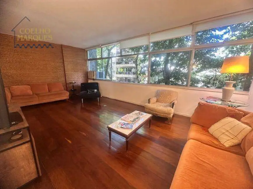Apartamento com 3 quartos para alugar, 130m2 em Ipanema, Rio De Janeiro - RJ - imagem 2 Foto 2 de Apartamento com 3 quartos para alugar, 130m2 em Ipanema, Rio De Janeiro - RJ
