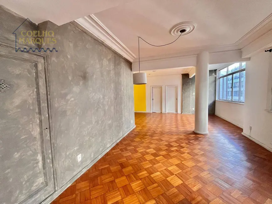 Apartamento com 3 quartos à venda, 160m2 em Copacabana, Rio De Janeiro - RJ - imagem 8 Foto 8 de Apartamento com 3 quartos à venda, 160m2 em Copacabana, Rio De Janeiro - RJ