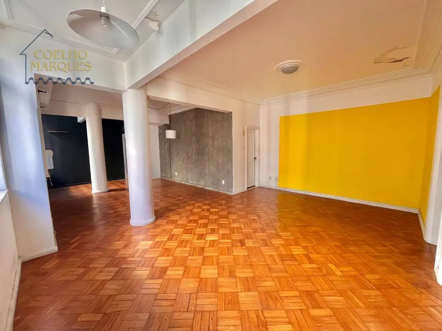 Apartamento com 3 quartos à venda, 160m2 em Copacabana, Rio De Janeiro - RJ - imagem 3 Foto 3 de Apartamento com 3 quartos à venda, 160m2 em Copacabana, Rio De Janeiro - RJ