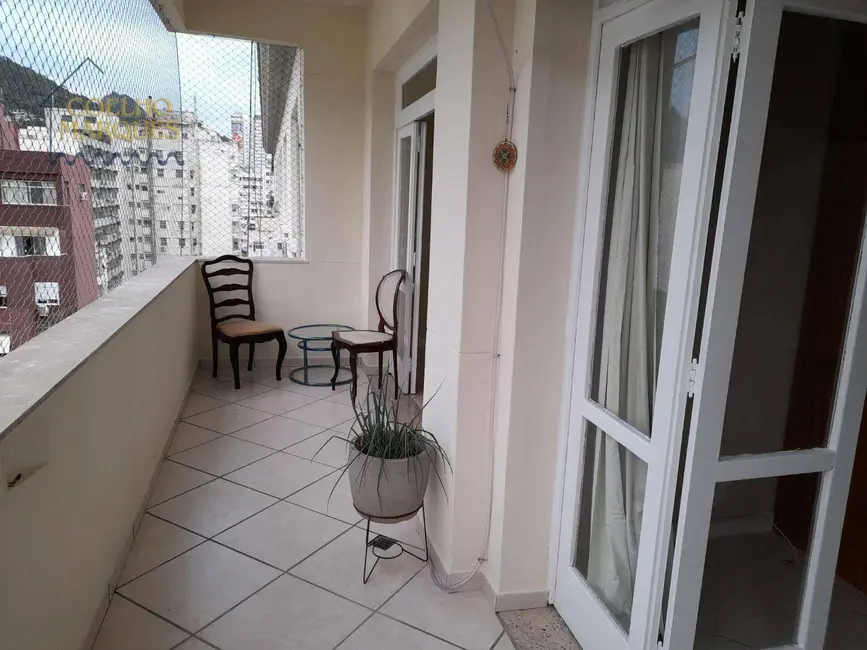 Cobertura com 4 quartos para alugar, 170m2 em Copacabana, Rio De Janeiro - RJ - imagem 6 Foto 6 de Cobertura com 4 quartos para alugar, 170m2 em Copacabana, Rio De Janeiro - RJ