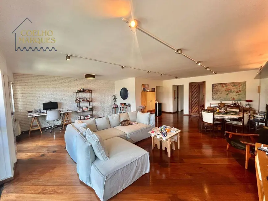 Apartamento com 2 quartos à venda, 158m2 em Lagoa, Rio De Janeiro - RJ - imagem 4 Foto 4 de Apartamento com 2 quartos à venda, 158m2 em Lagoa, Rio De Janeiro - RJ