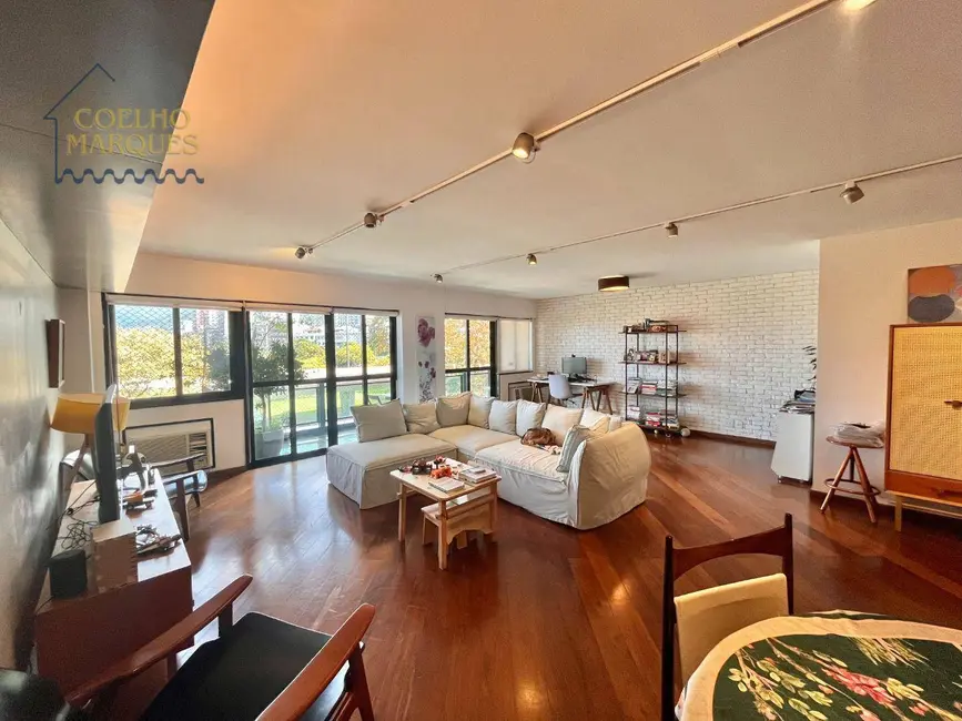 Apartamento com 2 quartos à venda, 158m2 em Lagoa, Rio De Janeiro - RJ - imagem 3 Foto 3 de Apartamento com 2 quartos à venda, 158m2 em Lagoa, Rio De Janeiro - RJ