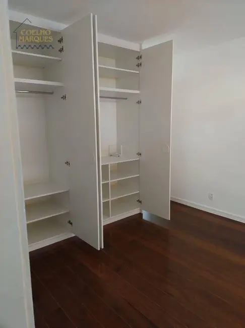 Apartamento com 2 quartos para alugar, 100m2 em Recreio dos Bandeirantes, Rio De Janeiro - RJ - imagem 9 Foto 9 de Apartamento com 2 quartos para alugar, 100m2 em Recreio dos Bandeirantes, Rio De Janeiro - RJ