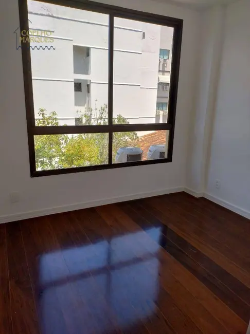 Apartamento com 2 quartos para alugar, 100m2 em Recreio dos Bandeirantes, Rio De Janeiro - RJ - imagem 8 Foto 8 de Apartamento com 2 quartos para alugar, 100m2 em Recreio dos Bandeirantes, Rio De Janeiro - RJ