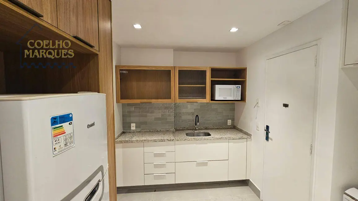 Apartamento com 2 quartos à venda, 74m2 em Copacabana, Rio De Janeiro - RJ - imagem 1 Foto 1 de Apartamento com 2 quartos à venda, 74m2 em Copacabana, Rio De Janeiro - RJ