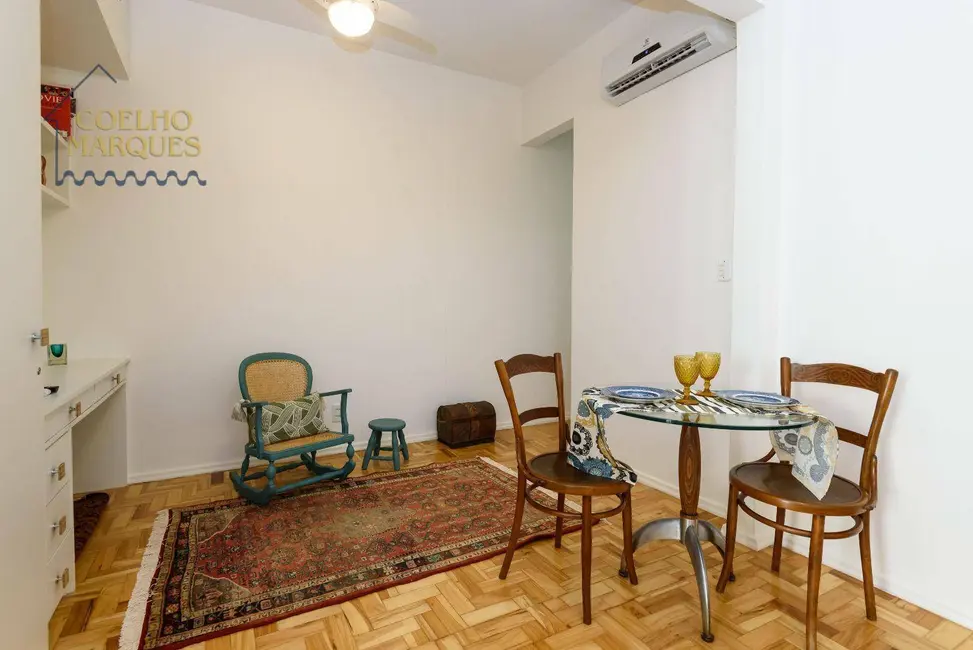 Foto 4 de Apartamento com 2 quartos à venda, 60m2 em Copacabana, Rio De Janeiro - RJ